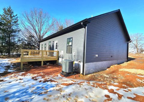 Tiny photo for 174 Kentmoor Farm Rd, Madison Heights, VA 24572 (MLS # 362086)