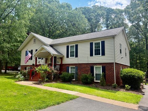Tiny photo for 210 Woodville Drive, Forest, VA 24551 (MLS # 366554)