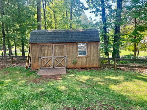 Tiny photo for 210 Woodville Drive, Forest, VA 24551 (MLS # 366554)