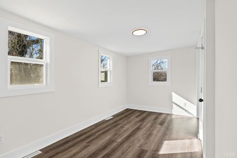 Tiny photo for 2961 Triangle Place, Lynchburg, VA 24501 (MLS # 363489)