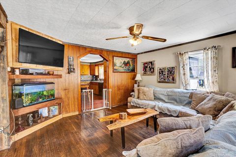 Tiny photo for 5215 Kanawha Trail, Covington, VA 24426 (MLS # 366157)