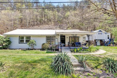 Photo of 5215 Kanawha Trail, Covington, VA 24426 (MLS # 366157)