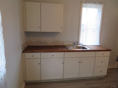 Tiny photo for 817 Polk Street, Lynchburg, VA 24504 (MLS # 364291)