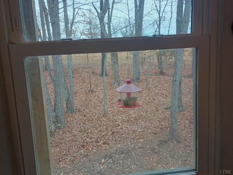 Tiny photo for 3901 Midland Rd Rd, Wingina, VA 24599 (MLS # 364657)