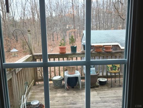 Tiny photo for 3901 Midland Rd Rd, Wingina, VA 24599 (MLS # 364657)