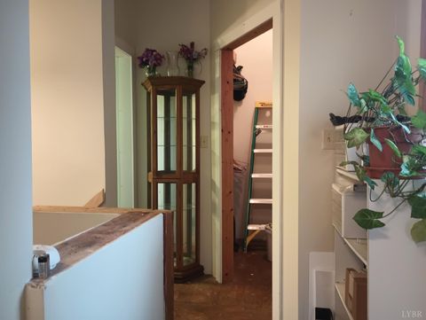 Tiny photo for 3901 Midland Rd Rd, Wingina, VA 24599 (MLS # 364657)