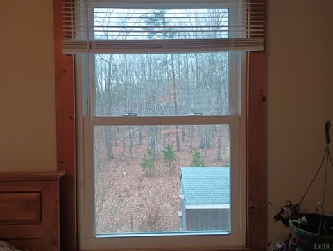 Tiny photo for 3901 Midland Rd Rd, Wingina, VA 24599 (MLS # 364657)