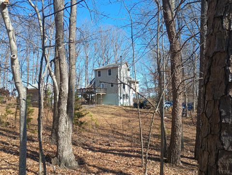 Tiny photo for 3901 Midland Rd Rd, Wingina, VA 24599 (MLS # 364657)
