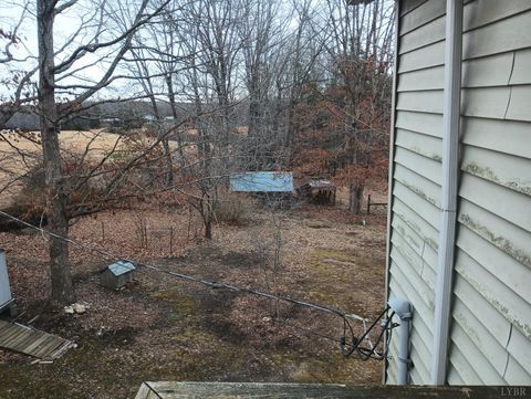 Tiny photo for 3901 Midland Rd Rd, Wingina, VA 24599 (MLS # 364657)