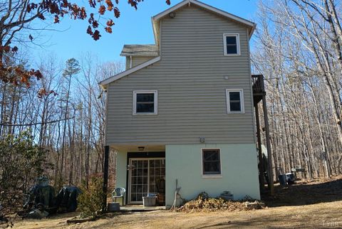 Tiny photo for 3901 Midland Rd Rd, Wingina, VA 24599 (MLS # 364657)