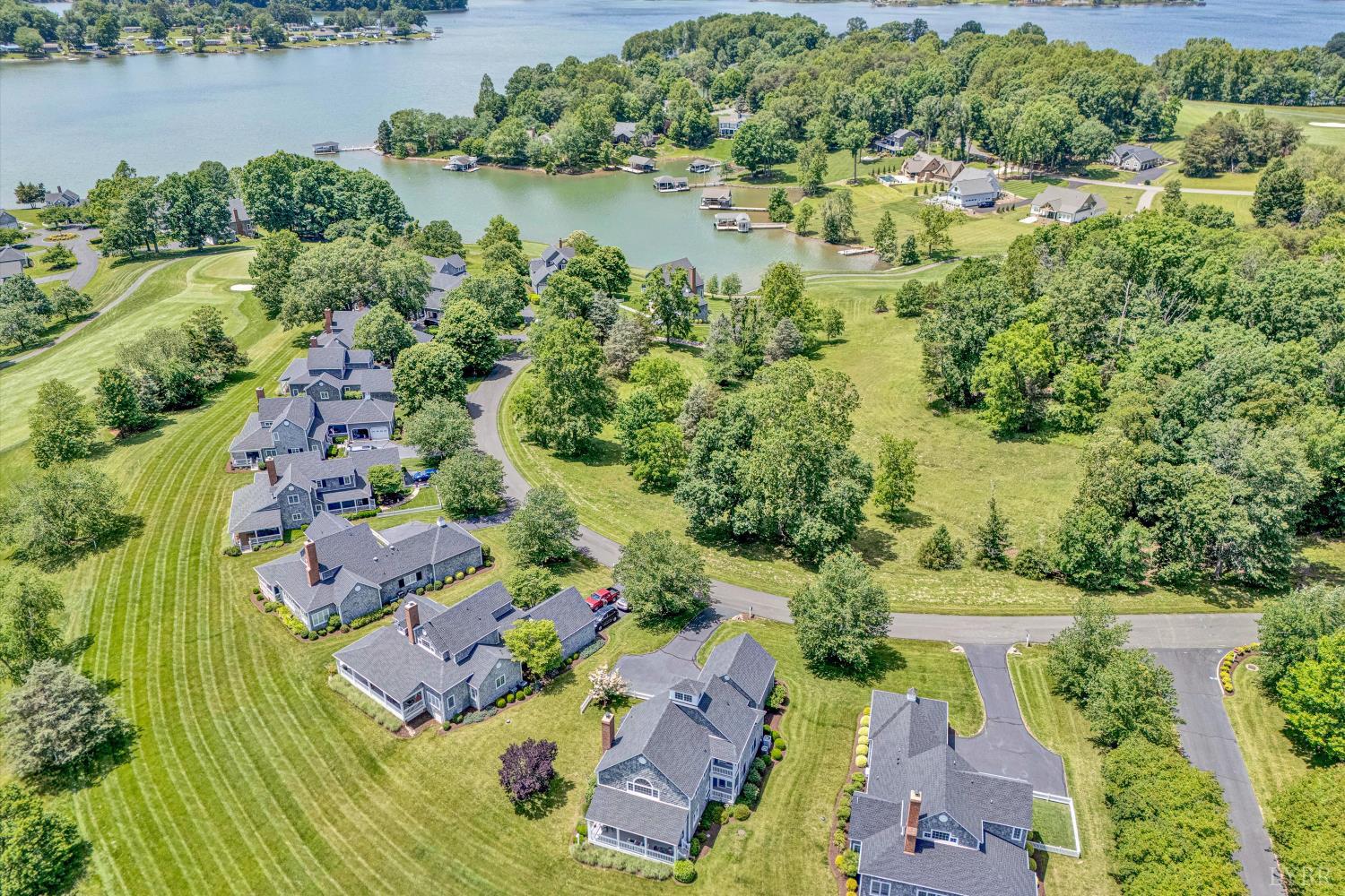 145 Golfers Crossing Drive, Penhook, Virginia image 41