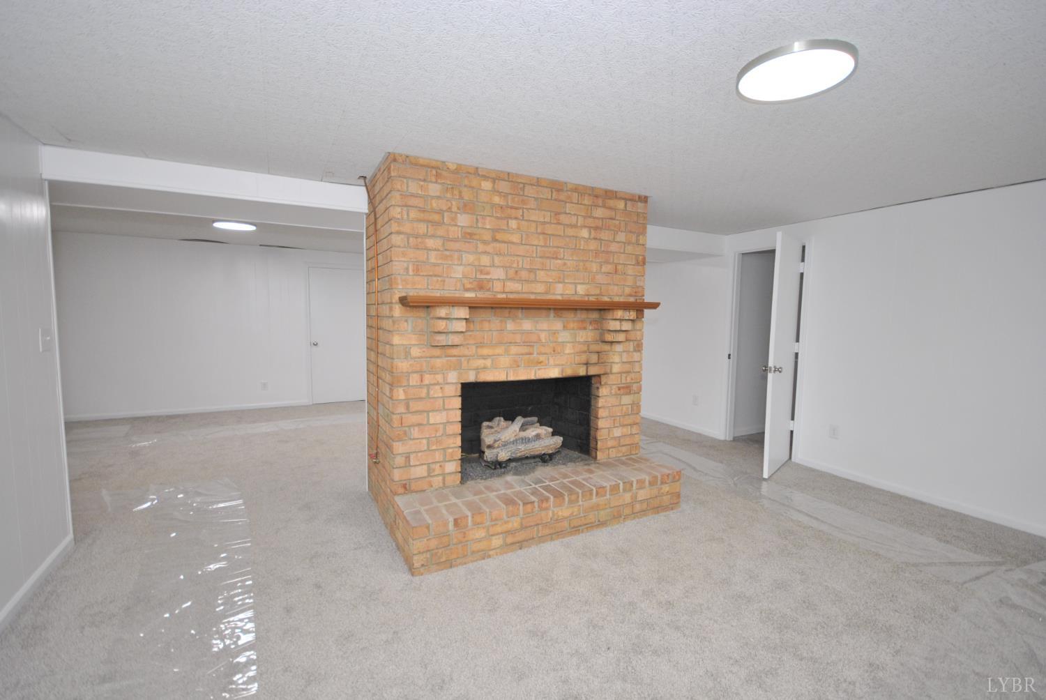 94 N Lake Drive, Lynchburg, Virginia image 45