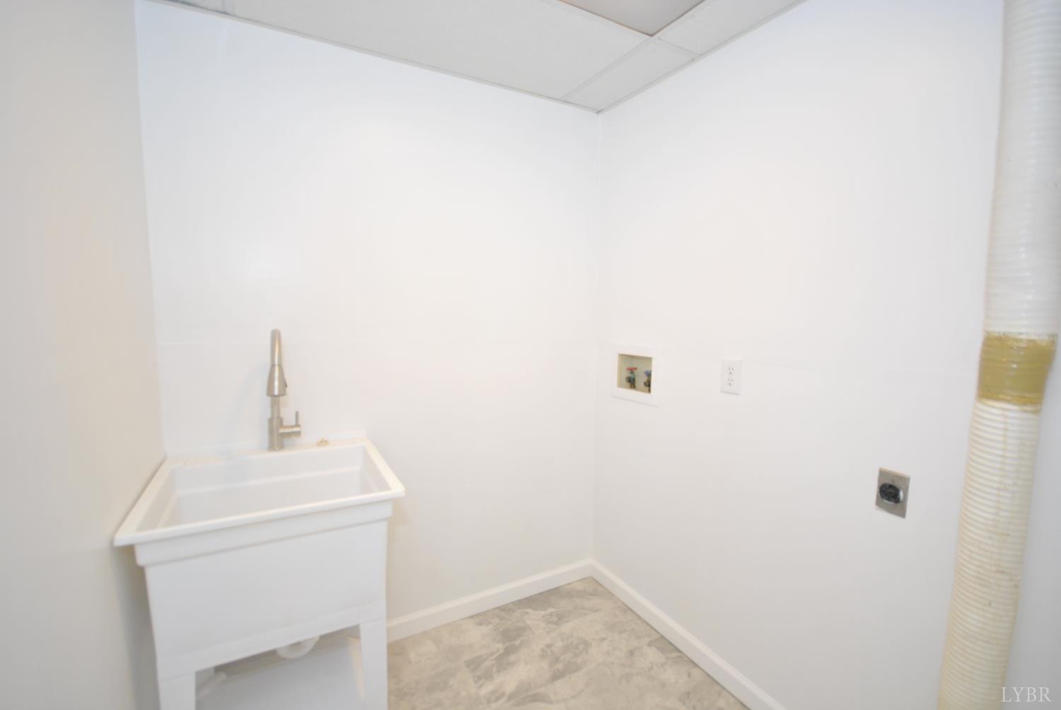 94 N Lake Drive, Lynchburg, Virginia image 48