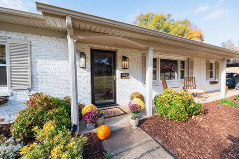 Photo of 2309 Indian Hill Road, Lynchburg, VA 24503 (MLS # 362930)