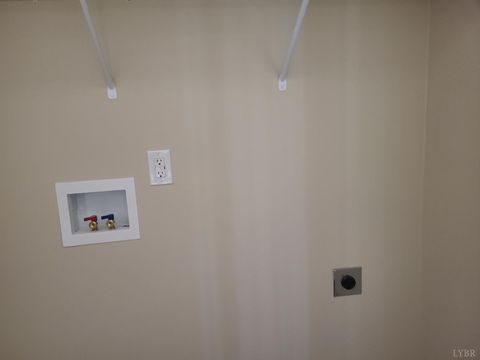Tiny photo for 1871 Horseshoe Road, Appomattox, VA 24522 (MLS # 365633)