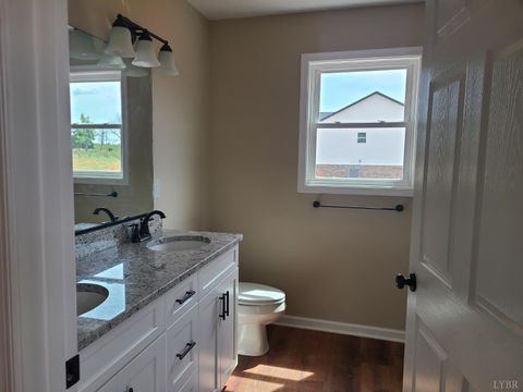 Tiny photo for 1871 Horseshoe Road, Appomattox, VA 24522 (MLS # 365633)