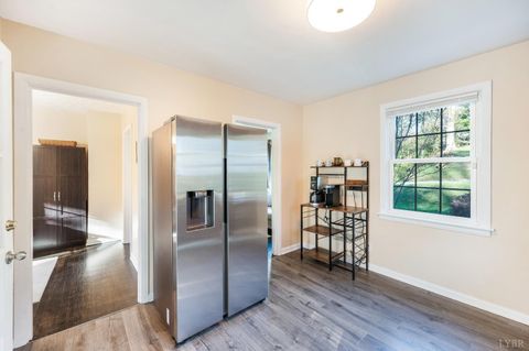 Tiny photo for 4812 Windsor Avenue, Lynchburg, VA 24502 (MLS # 362526)