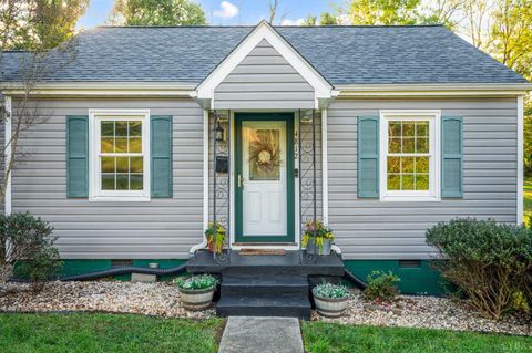 Tiny photo for 4812 Windsor Avenue, Lynchburg, VA 24502 (MLS # 362526)