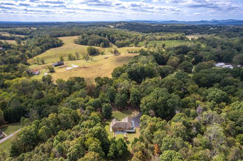 Tiny photo for 2120 Five Forks Road, Bedford, VA 24523 (MLS # 362760)