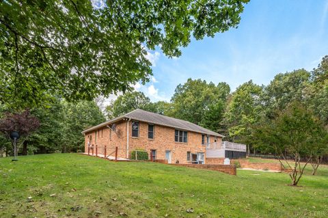 Tiny photo for 2120 Five Forks Road, Bedford, VA 24523 (MLS # 362760)