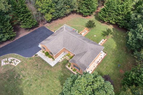 Tiny photo for 2120 Five Forks Road, Bedford, VA 24523 (MLS # 362760)