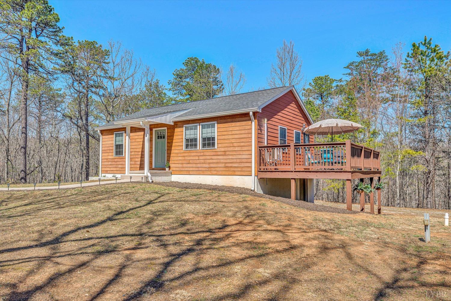 6892 Tolers Ferry Road, Huddleston, Virginia image 1