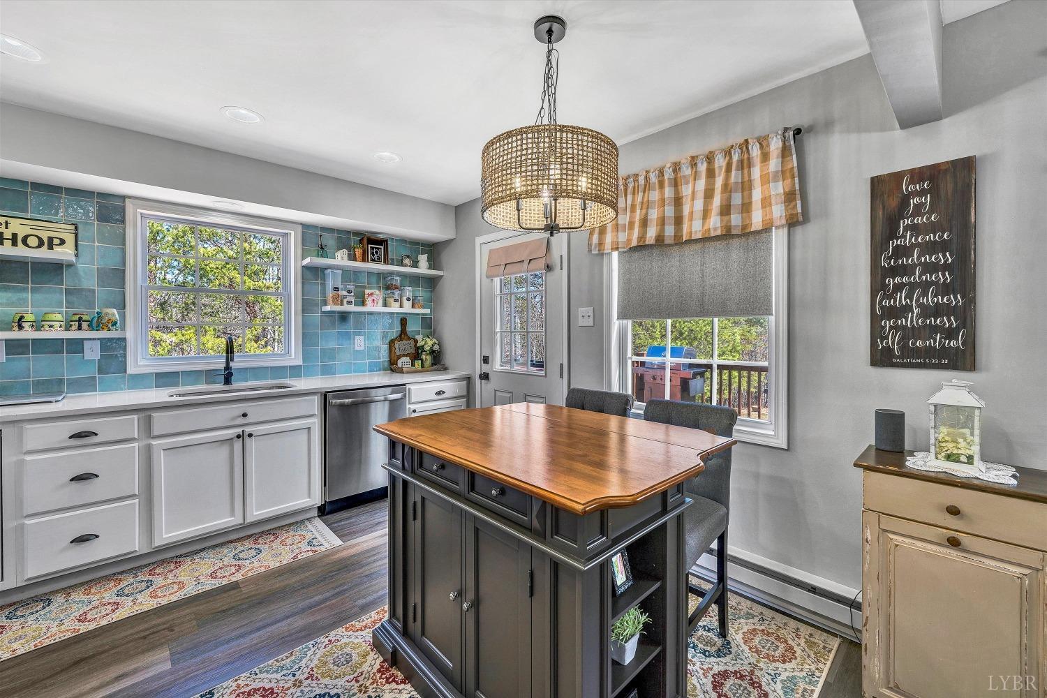 6892 Tolers Ferry Road, Huddleston, Virginia image 4