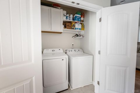 Tiny photo for 448 Mantle Dr Dr, Lynchburg, VA 24501 (MLS # 363795)