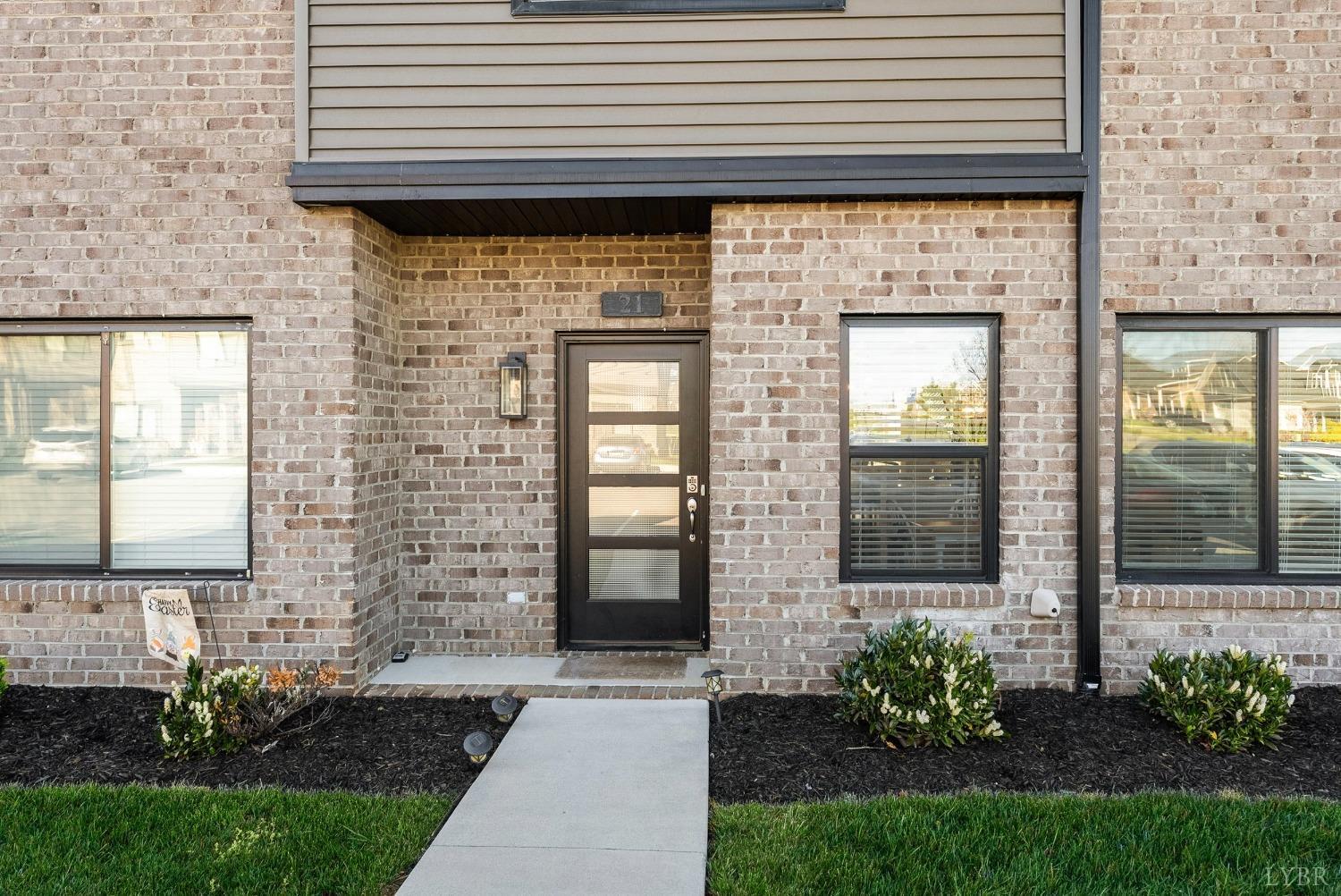 21 Zags Lane, Lynchburg, Virginia image 2