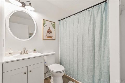 Tiny photo for 3501 Fort Avenue #17-18, Lynchburg, VA 24501 (MLS # 364529)