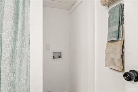 Tiny photo for 3501 Fort Avenue #17-18, Lynchburg, VA 24501 (MLS # 364529)