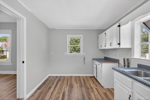 Tiny photo for 512 Polk Street, Lynchburg, VA 24504 (MLS # 366210)
