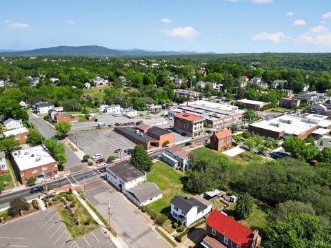 Tiny photo for 512 Polk Street, Lynchburg, VA 24504 (MLS # 366210)