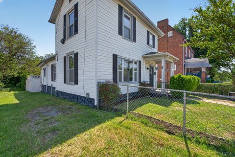Tiny photo for 512 Polk Street, Lynchburg, VA 24504 (MLS # 366210)