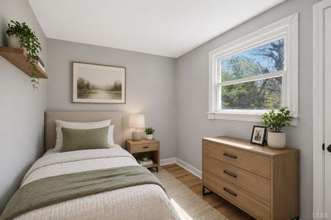 Tiny photo for 512 Polk Street, Lynchburg, VA 24504 (MLS # 366210)