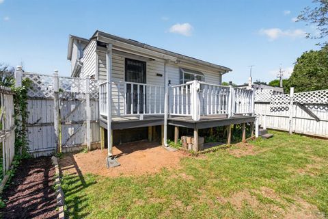 Tiny photo for 512 Polk Street, Lynchburg, VA 24504 (MLS # 366210)