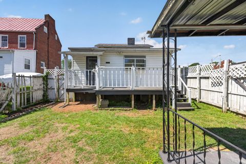 Tiny photo for 512 Polk Street, Lynchburg, VA 24504 (MLS # 366210)
