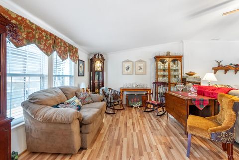 Tiny photo for 214 Victoria Dr Dr, Amherst, VA 24521 (MLS # 364448)