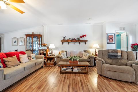 Tiny photo for 214 Victoria Dr Dr, Amherst, VA 24521 (MLS # 364448)