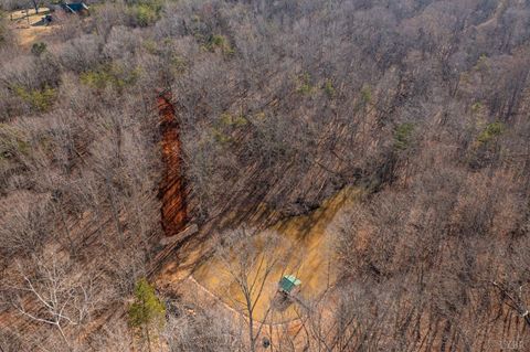 Tiny photo for 2 Venturous Trail, Goode, VA 24556 (MLS # 358966)