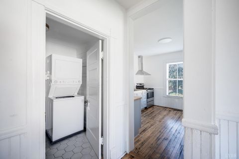 Tiny photo for 1401 Grace Street, Lynchburg, VA 24504 (MLS # 365209)