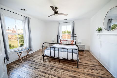 Tiny photo for 1401 Grace Street, Lynchburg, VA 24504 (MLS # 365209)