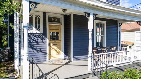 Tiny photo for 1401 Grace Street, Lynchburg, VA 24504 (MLS # 365209)