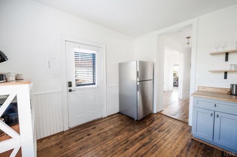 Tiny photo for 1401 Grace Street, Lynchburg, VA 24504 (MLS # 365209)