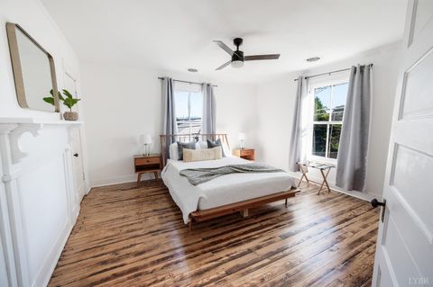 Tiny photo for 1401 Grace Street, Lynchburg, VA 24504 (MLS # 365209)