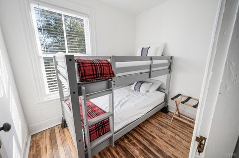 Tiny photo for 1401 Grace Street, Lynchburg, VA 24504 (MLS # 365209)