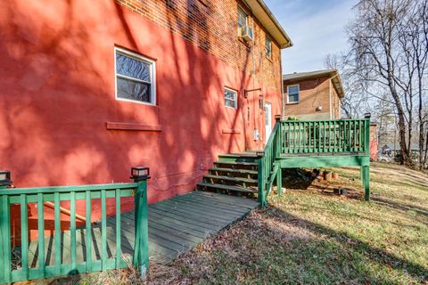 Tiny photo for 1434 Augusta Street, Lynchburg, VA 24501 (MLS # 363912)
