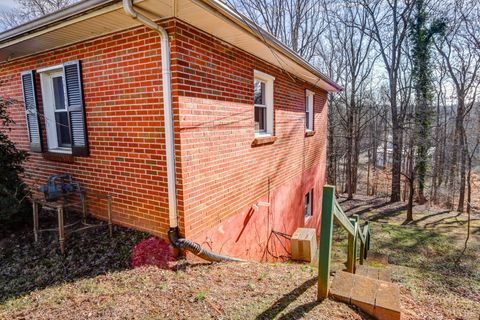 Tiny photo for 1434 Augusta Street, Lynchburg, VA 24501 (MLS # 363912)