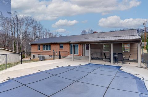 Tiny photo for 111 Idlebrook Drive, Madison Heights, VA 24572 (MLS # 365040)