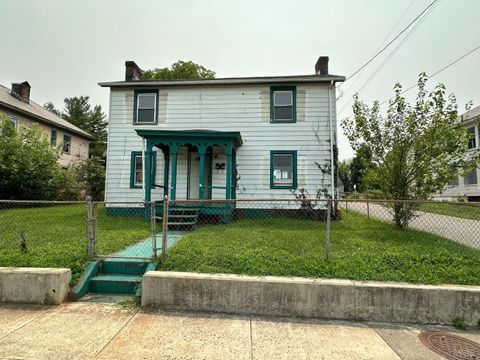 Homes For Sale - 1019 Dearing Street<br/> Lynchburg, VA 24503